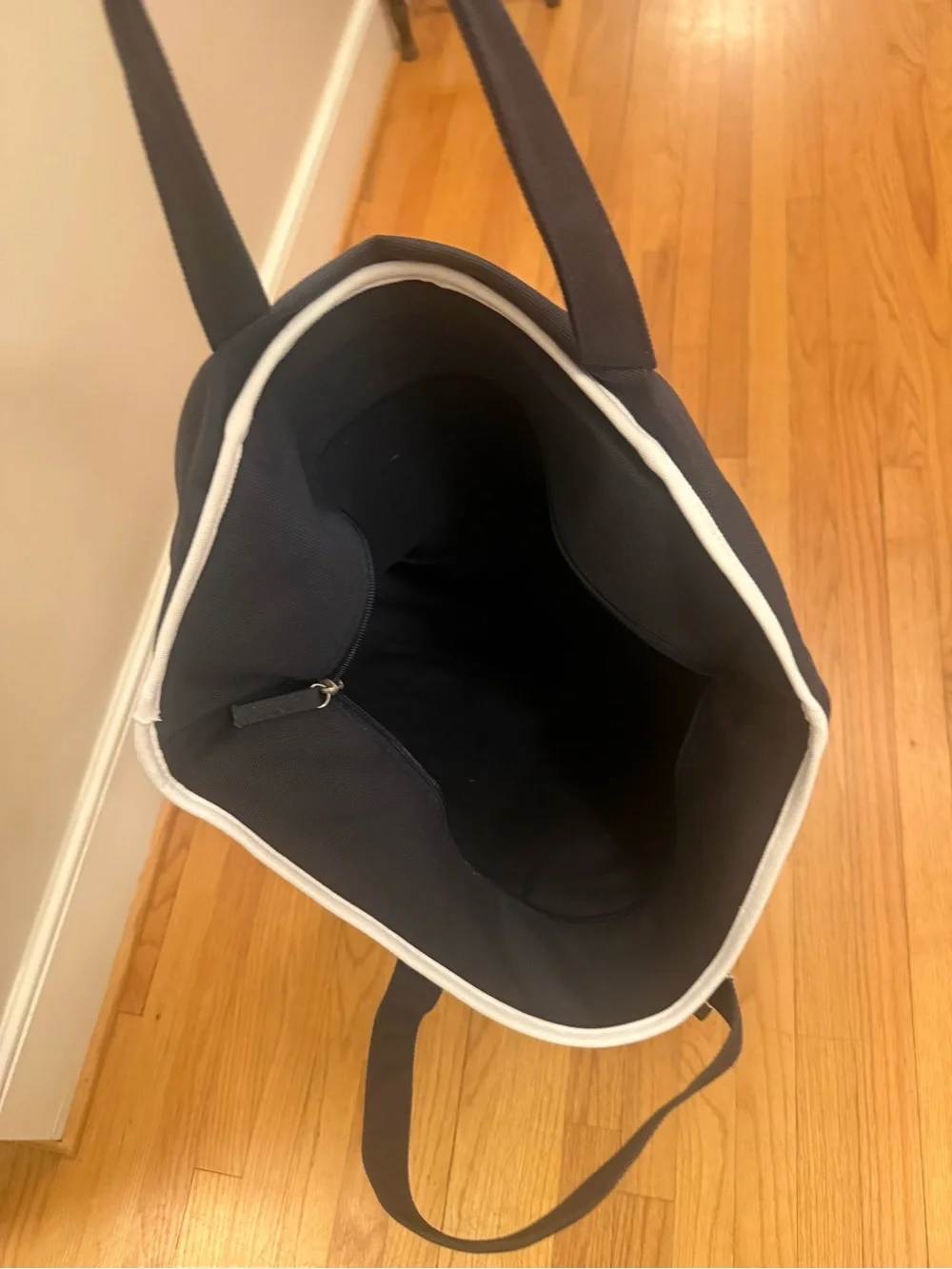 johnnie-O Logo Signature Tote Navy Canvas Duffel Tote with White Trim NWT